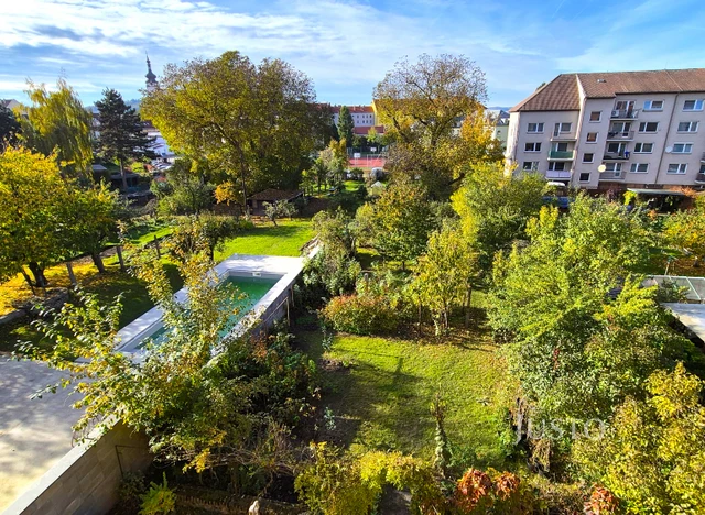 Prodej vícegeneračního domu 454 m² s pozemkem 1145 m² + balkón
