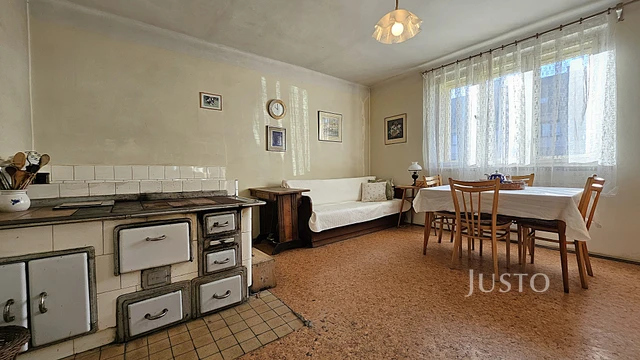 Prodej rodinného domu 64 m² s pozemkem 4501 m²