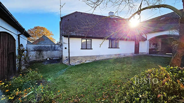 Prodej rodinného domu 64 m² s pozemkem 4501 m²