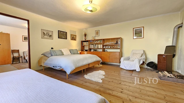 Prodej rodinného domu 64 m² s pozemkem 4501 m²