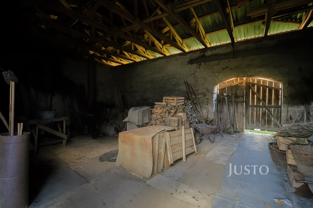 Prodej rodinného domu 64 m² s pozemkem 4501 m²