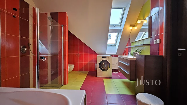 Prodej 5+kk, 182 m² + balkón 11 m²