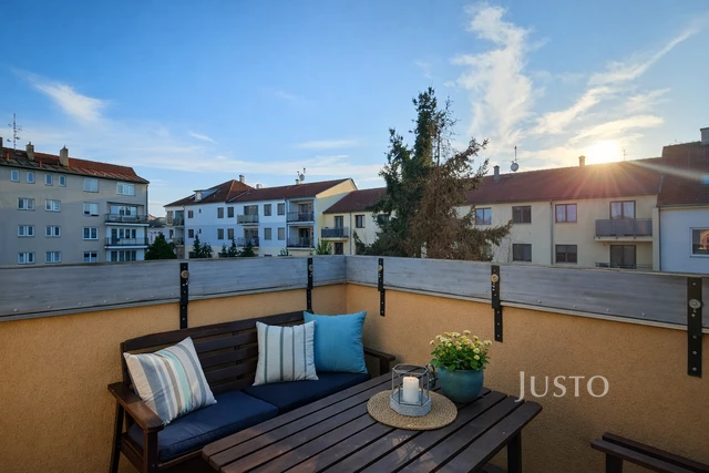 Prodej 5+kk, 182 m² + balkón 11 m²