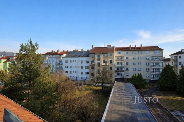 Prodej 5+kk, 182 m² + balkón 11 m²