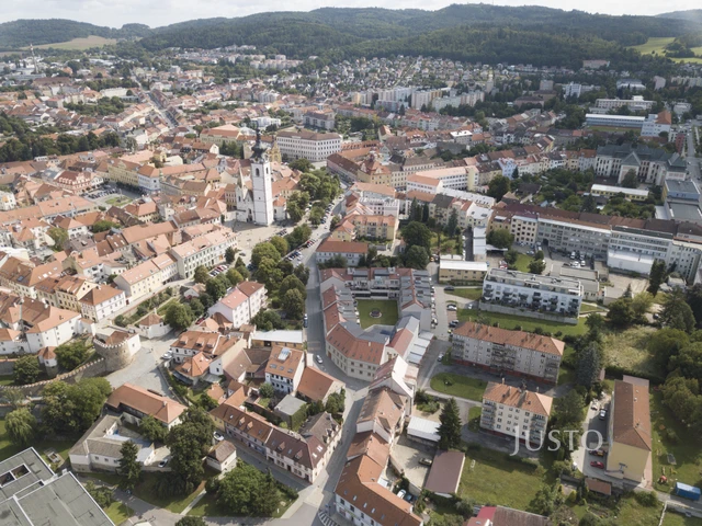 Prodej 2+kk 70 m² + balkón 7 m² + parkování