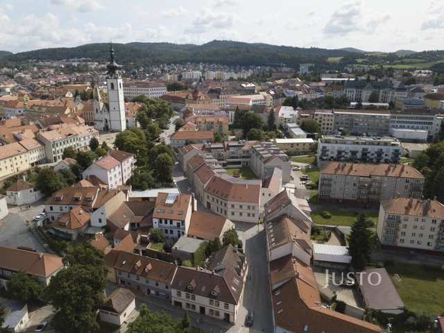 Prodej 2+kk 70 m² + balkón 7 m² + parkování