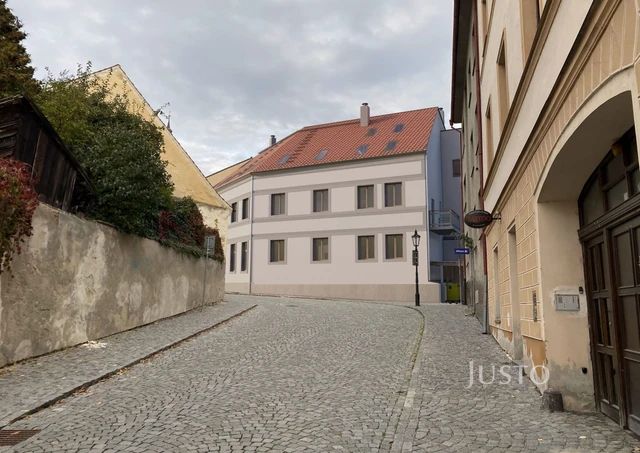 Prodej 3+kk 83 m² + balkón 8 m² + parkování