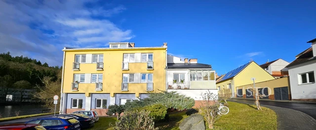 Pronájem 2+kk 46 m² + lodžie + balkón, Písek - Zátavské nábřeží