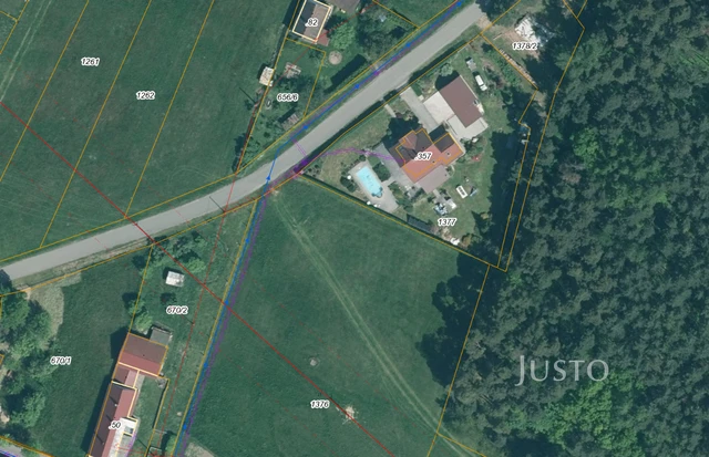 Prodej pozemku 800 m², Rastory