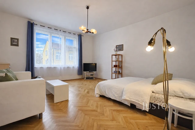 Prodej rodinného domu 160 m² s pozemkem 815 m²