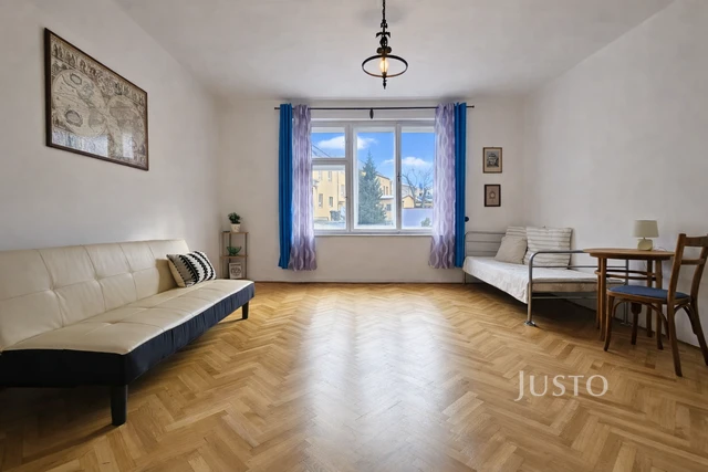 Prodej rodinného domu 160 m² s pozemkem 815 m²