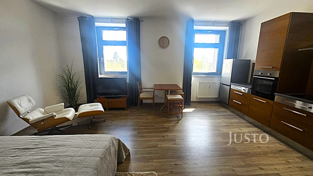 Pronájem 1+kk 40 m² + parkování, Písek - Vladislavova