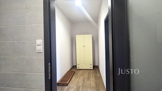 Pronájem 1+kk 40 m² + parkování, Písek - Vladislavova