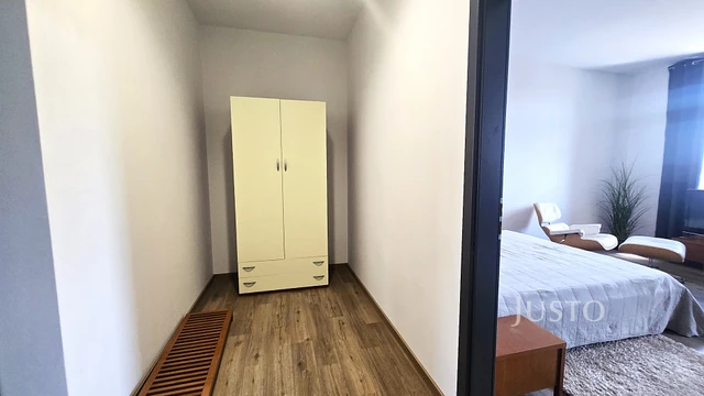Pronájem 1+kk 40 m² + parkování, Písek - Vladislavova