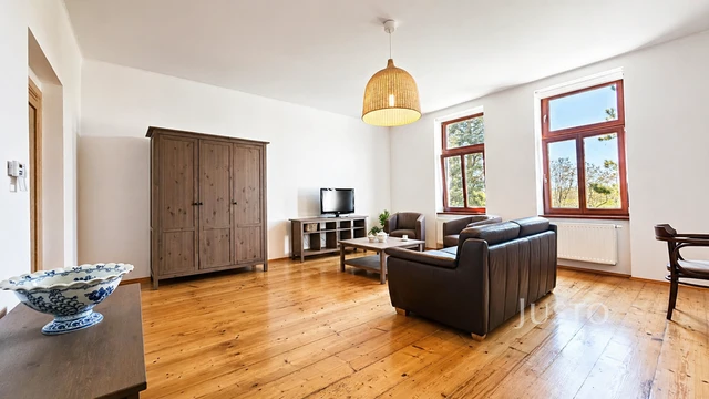 Prodej rodinného domu 257 m² s pozemkem 1742 m² + balkón 5 m²