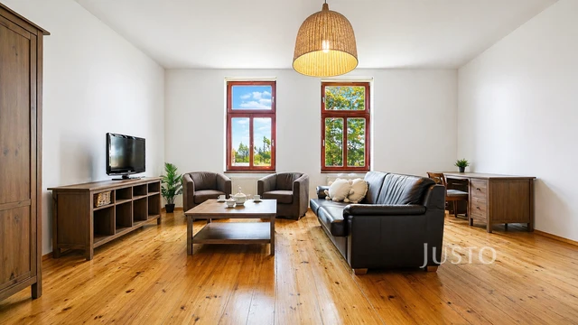 Prodej rodinného domu 257 m² s pozemkem 1742 m² + balkón 5 m²