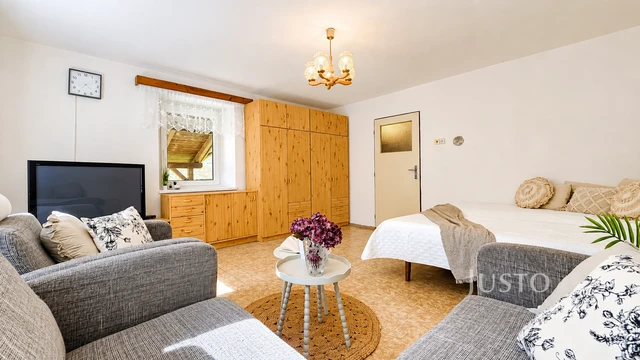 Prodej rodinného domu 141 m² s pozemkem 780 m², Jehnědno