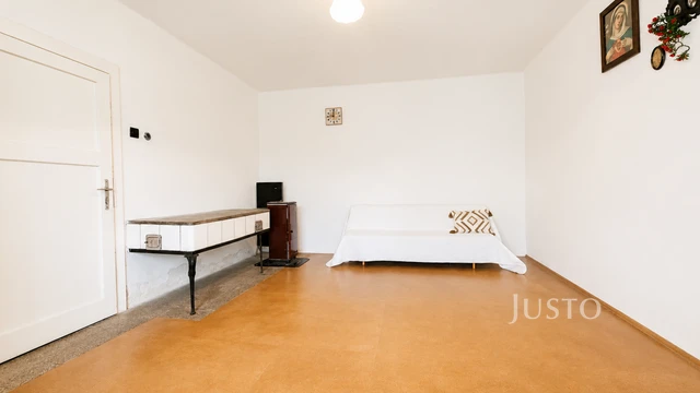 Prodej rodinného domu 118 m² s pozemkem 2 258 m²