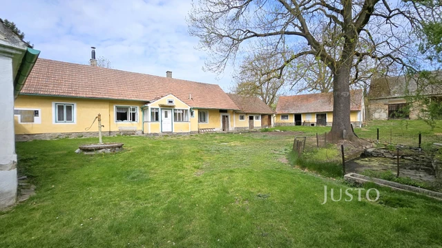 Prodej rodinného domu 118 m² s pozemkem 2 258 m²