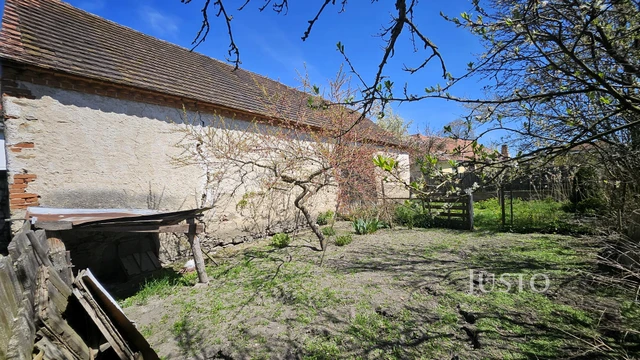 Prodej rodinného domu 180 m² s pozemkem 911 m²