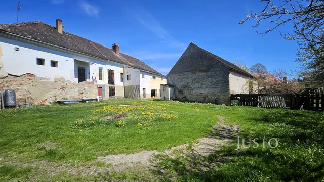Prodej rodinného domu 180 m² s pozemkem 911 m²