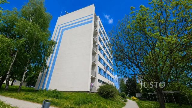Prodej 3+1, 74 m² + balkón + jídelna, Strakonice - Sídliště 1. máje