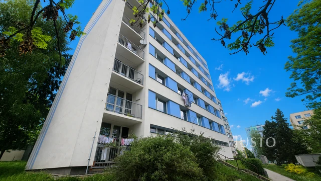 Prodej 3+1, 74 m² + balkón + jídelna, Strakonice - Sídliště 1. máje
