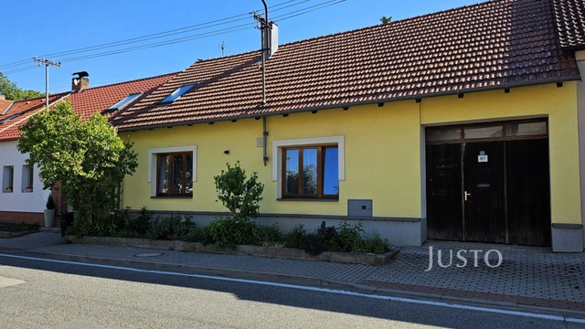 Prodej rodinného domu 156 m² s pozemkem 443 m²