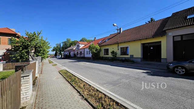 Prodej rodinného domu 156 m² s pozemkem 443 m²
