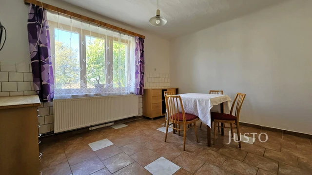 Prodej rodinného domu 156 m² s pozemkem 443 m²