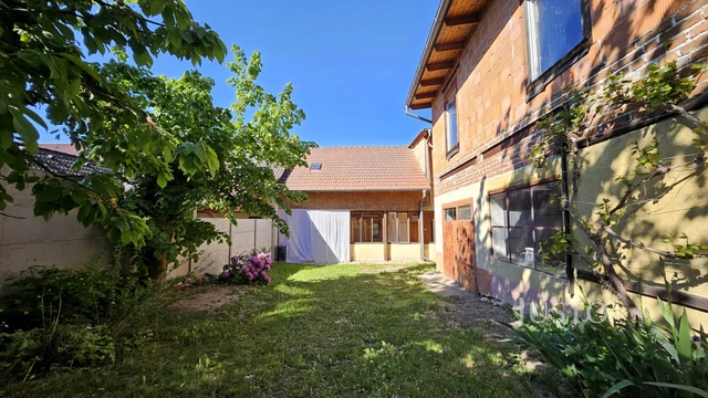 Prodej rodinného domu 156 m² s pozemkem 443 m²