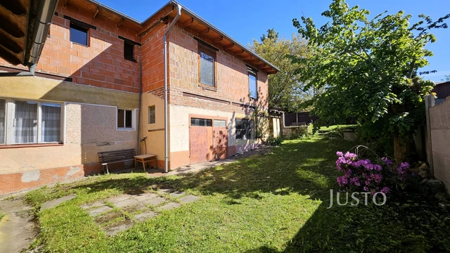 Prodej rodinného domu 156 m² s pozemkem 443 m²