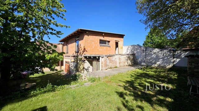 Prodej rodinného domu 156 m² s pozemkem 443 m²