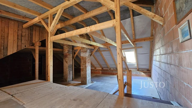 Prodej rodinného domu 156 m² s pozemkem 443 m²