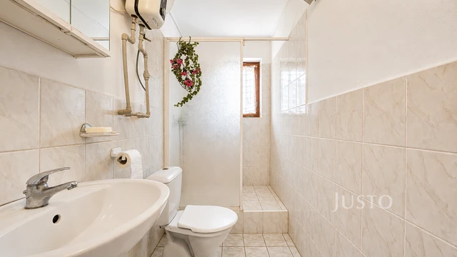 Prodej rodinného domu 100 m² s pozemkem 426 m² + terasa