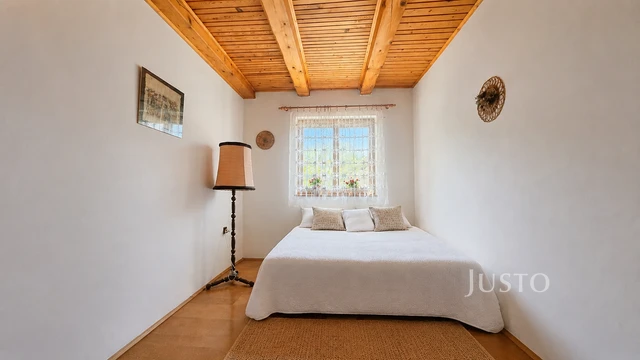 Prodej rodinného domu 100 m² s pozemkem 426 m² + terasa