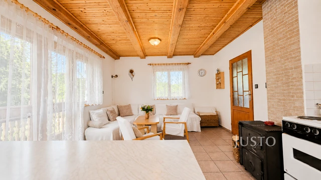 Prodej rodinného domu 100 m² s pozemkem 426 m² + terasa