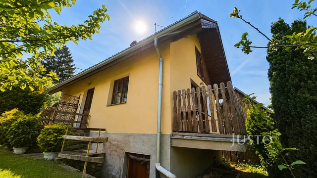 Prodej rodinného domu 100 m² s pozemkem 426 m² + terasa