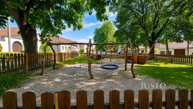 Prodej rodinného domu 156 m² s pozemkem 459 m²