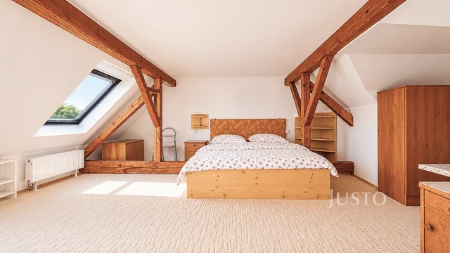 Prodej rodinného domu 156 m² s pozemkem 459 m²