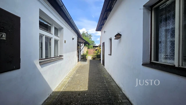 Prodej rodinného domu 156 m² s pozemkem 459 m²