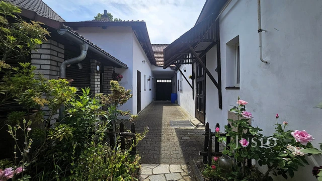 Prodej rodinného domu 156 m² s pozemkem 459 m²