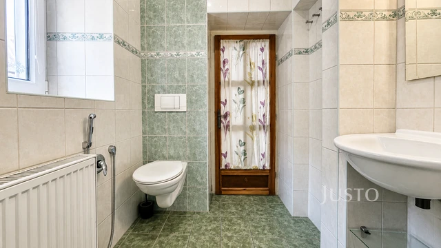 Prodej rodinného domu 156 m² s pozemkem 459 m²