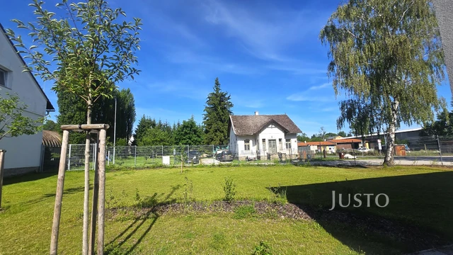 Pronájem 4+kk 85 m² + zahrada + terasa + parkování