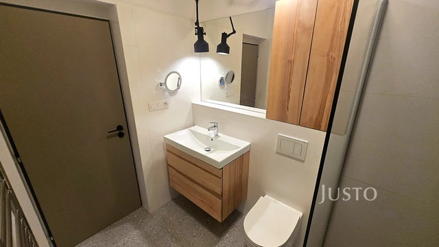 Pronájem 4+kk 85 m² + zahrada + terasa + parkování