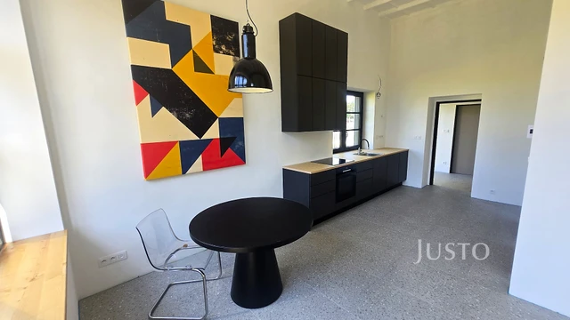 Pronájem 4+kk 85 m² + zahrada + terasa + parkování