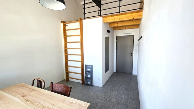 Pronájem 4+kk 85 m² + zahrada + terasa + parkování
