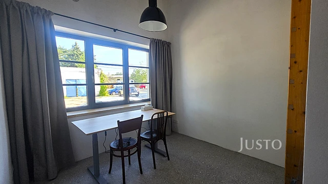Pronájem 4+kk 85 m² + zahrada + terasa + parkování