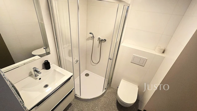 Pronájem 4+kk 85 m² + zahrada + terasa + parkování