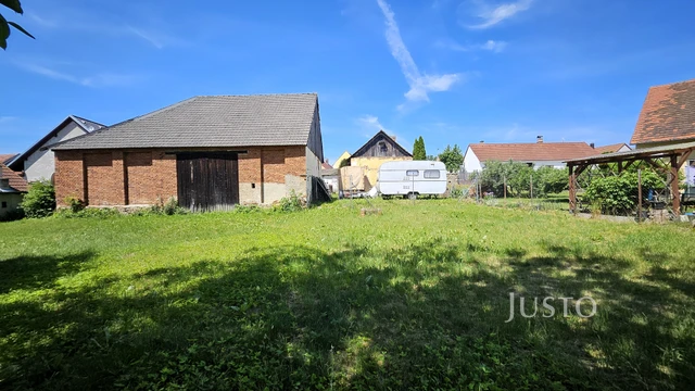 Prodej rodinného domu 174 m² s pozemkem 963 m²